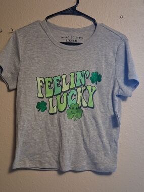 Girls' Feelin' Lucky Heather Gray Tee with Green Graphic L 260797